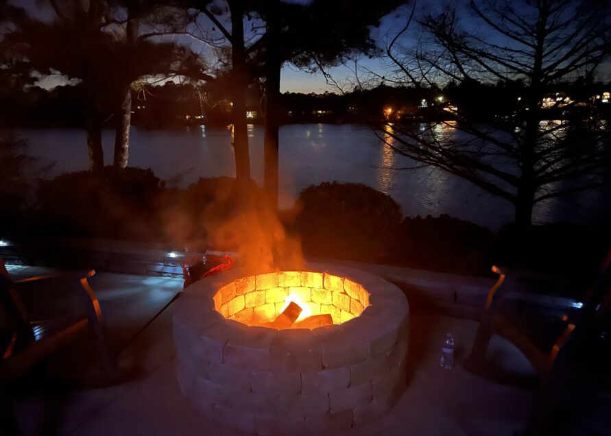 Lit-Firepit